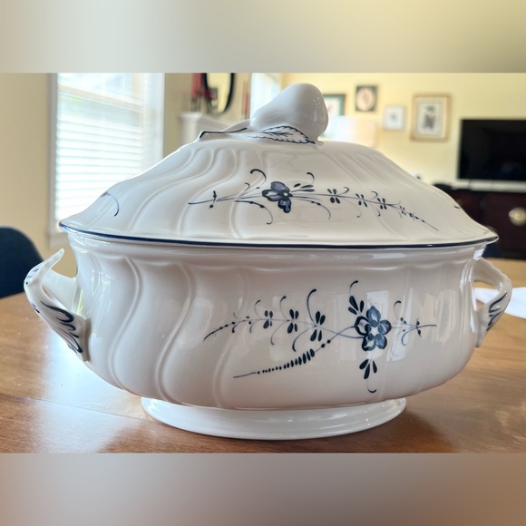 NWT Villeroy & Boch Old Luxembourg Oval soup tureen 84.6 oz. - Picture 12 of 13